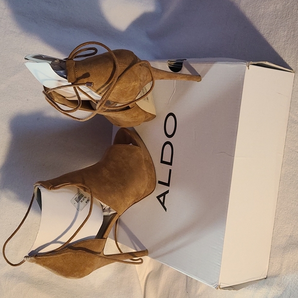 Aldo Heels - Picture 1 of 2